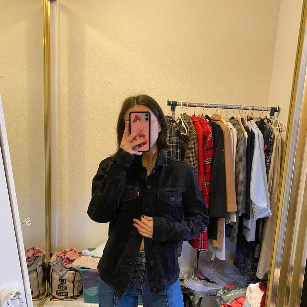 Levi’s jacket - Picture 3 of 3